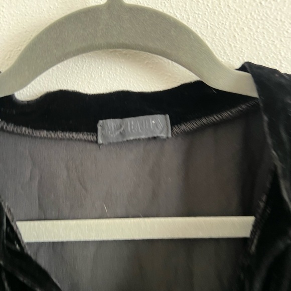CP Shades Velvet Top in Black, size small - Picture 3 of 6